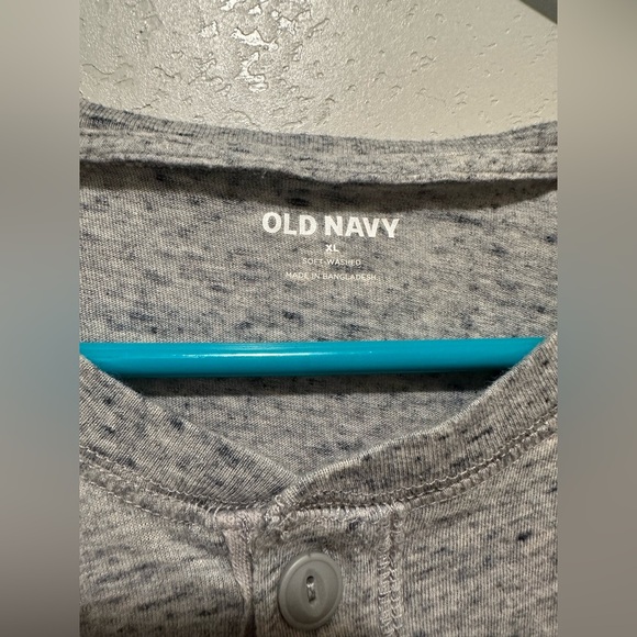 Old Navy Heathered Gray Henley Top - Picture 3 of 4